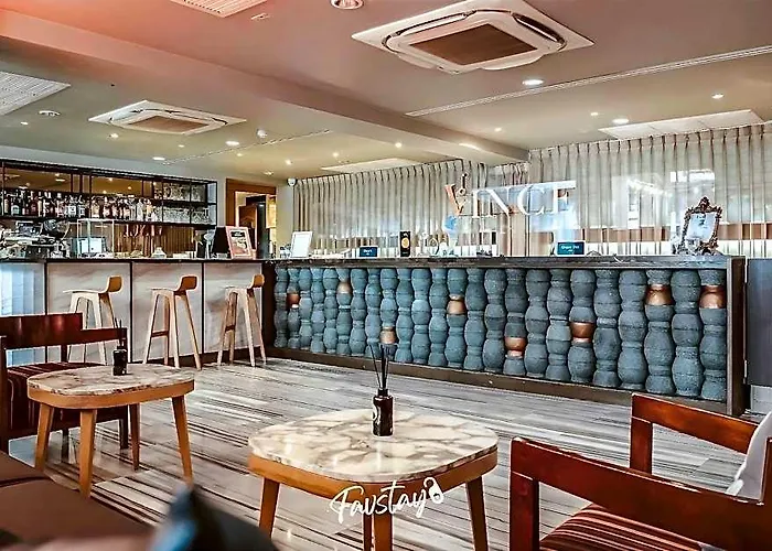 Vince Pratunam Hotel