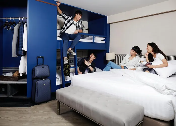 Vince Pratunam Hotel 4*